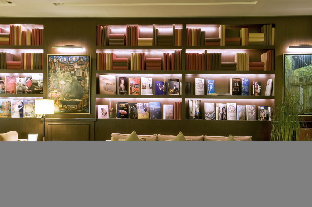 Radisson Blu Hotel, Paris 4*