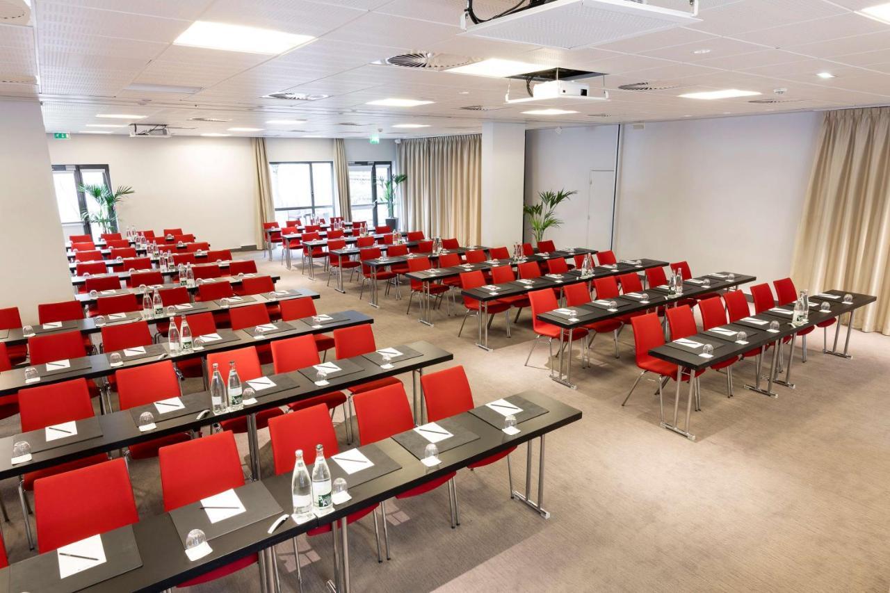 Radisson Blu Hotel, Paris 4*