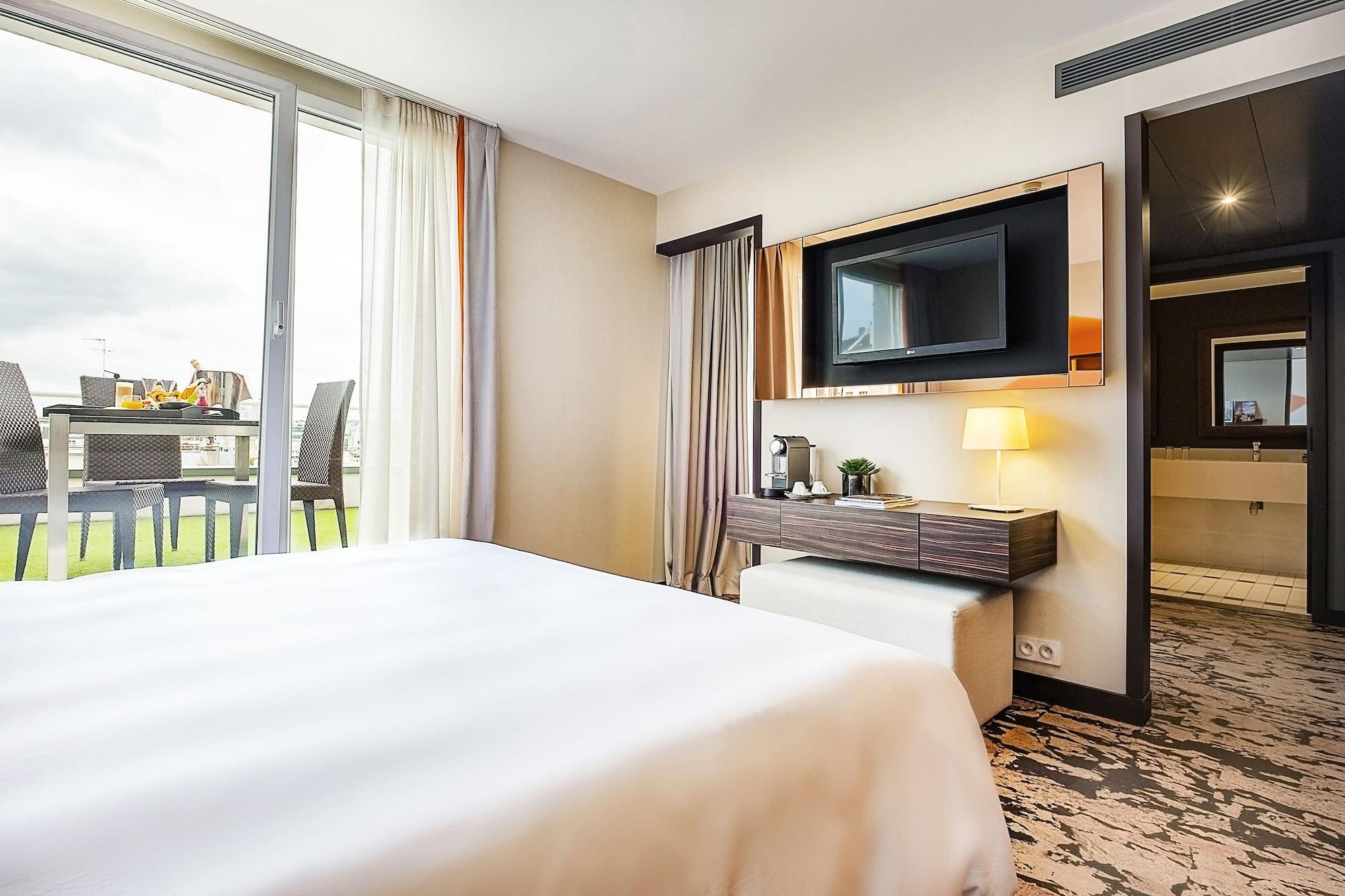 Radisson Blu Hotel, Paris 4* Boulogne-Billancourt