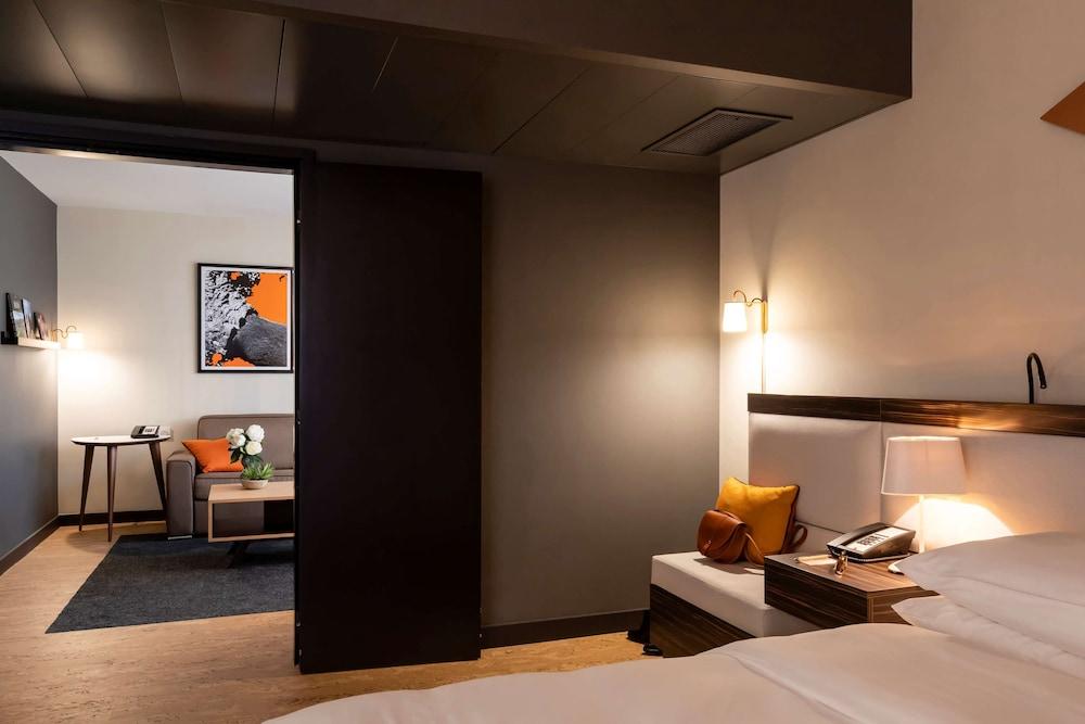 Radisson Blu Hotel, Paris Hotel