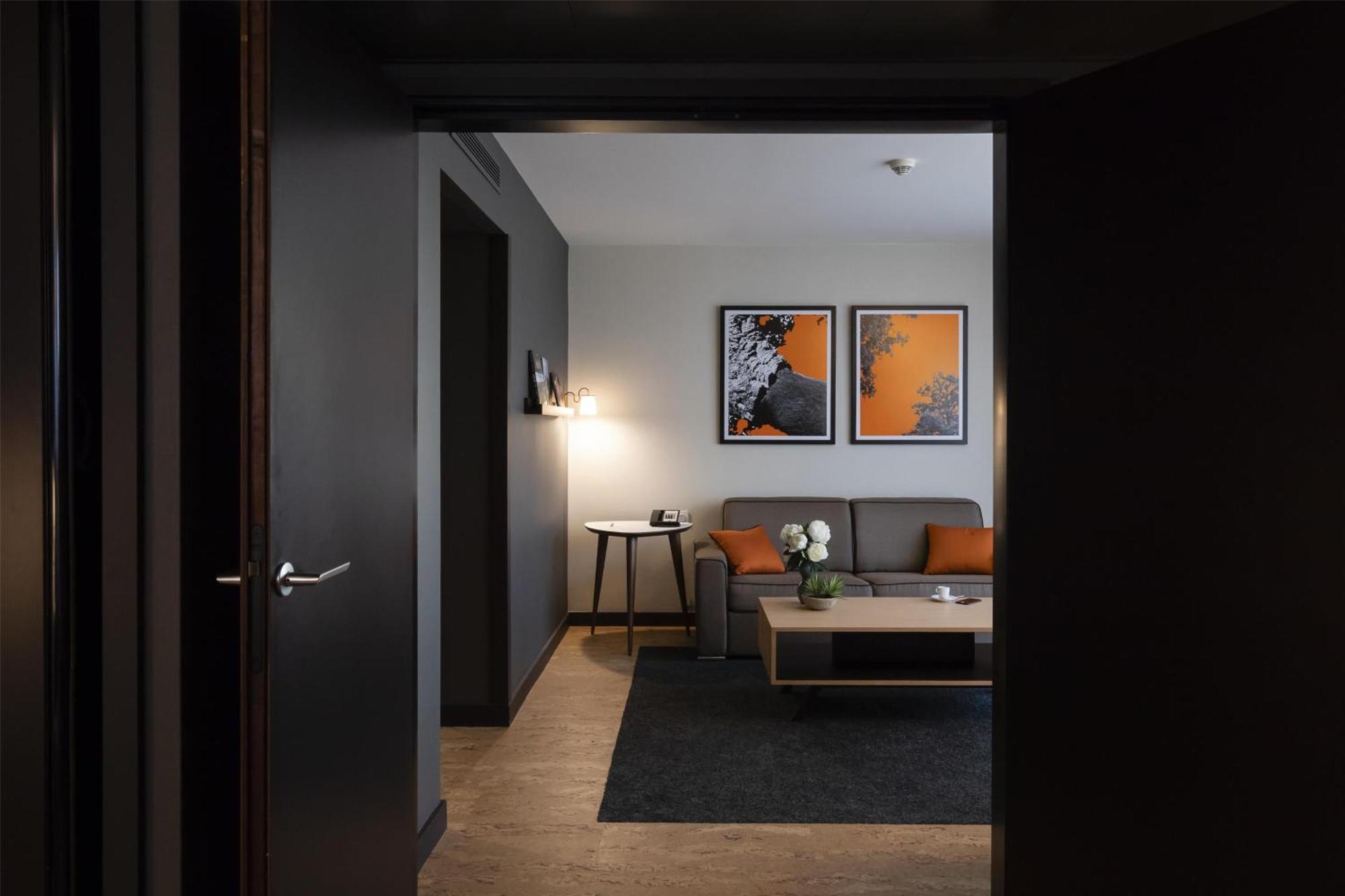 Radisson Blu Hotel, Paris 4* Boulogne-Billancourt