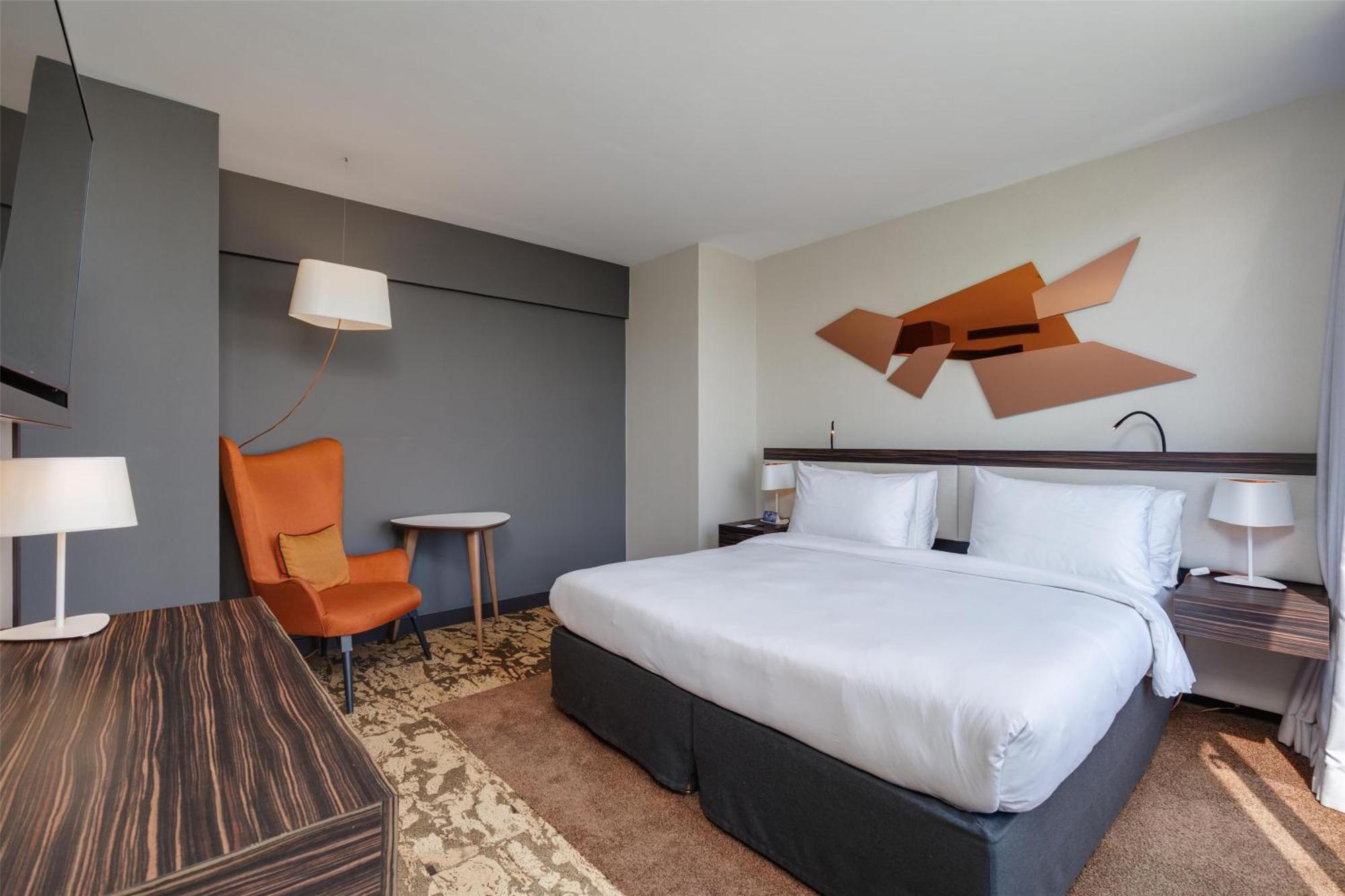 Hotel Radisson Blu Hotel, Paris 4*